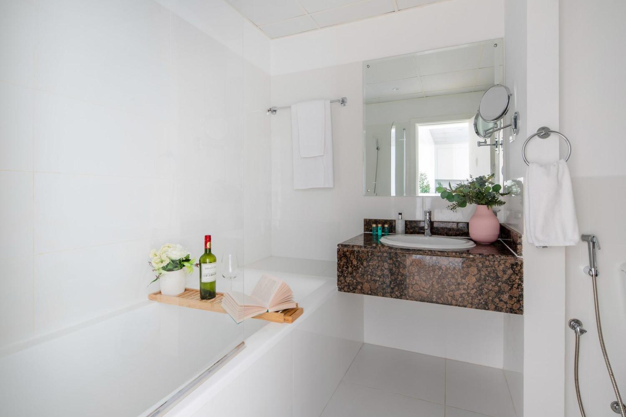 Apartamento Frank Porter - Rimal 4 Dubái Exterior foto